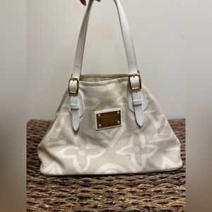Louis Vuitton Monogram Tahitienne Cabas White 100% Authentic